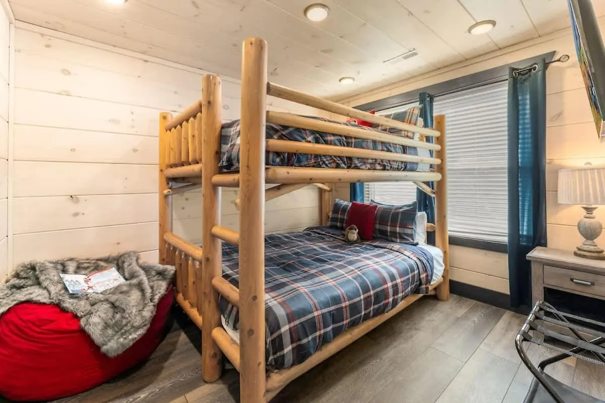 بيت للعطل Ridgetop Hideaway بيدجن فورج