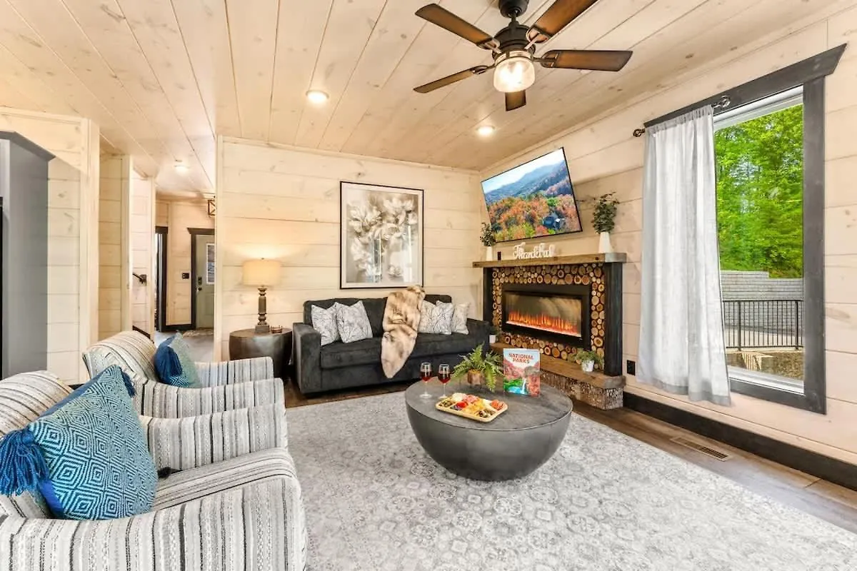 بيت للعطل Ridgetop Hideaway *