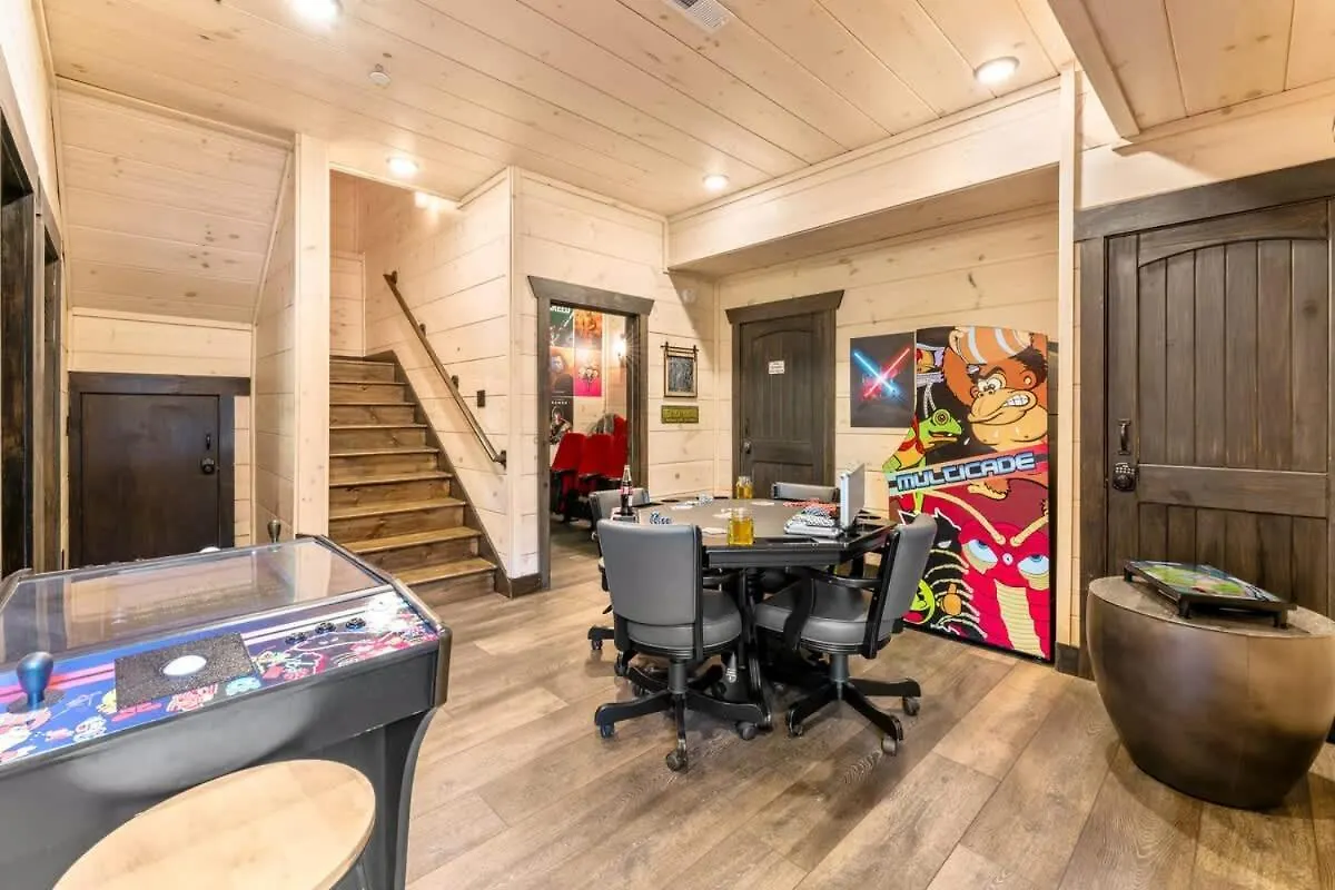 بيت للعطل Ridgetop Hideaway بيدجن فورج
