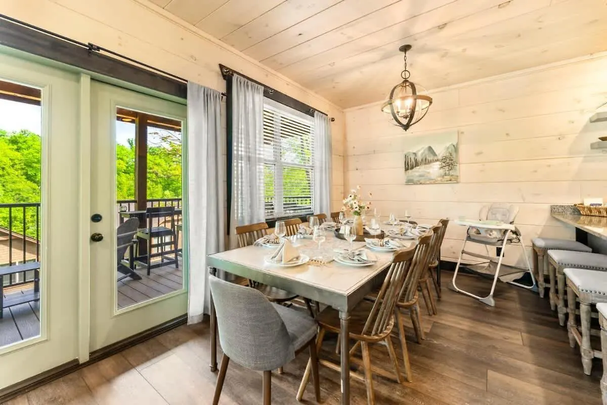 بيت للعطل Ridgetop Hideaway بيدجن فورج