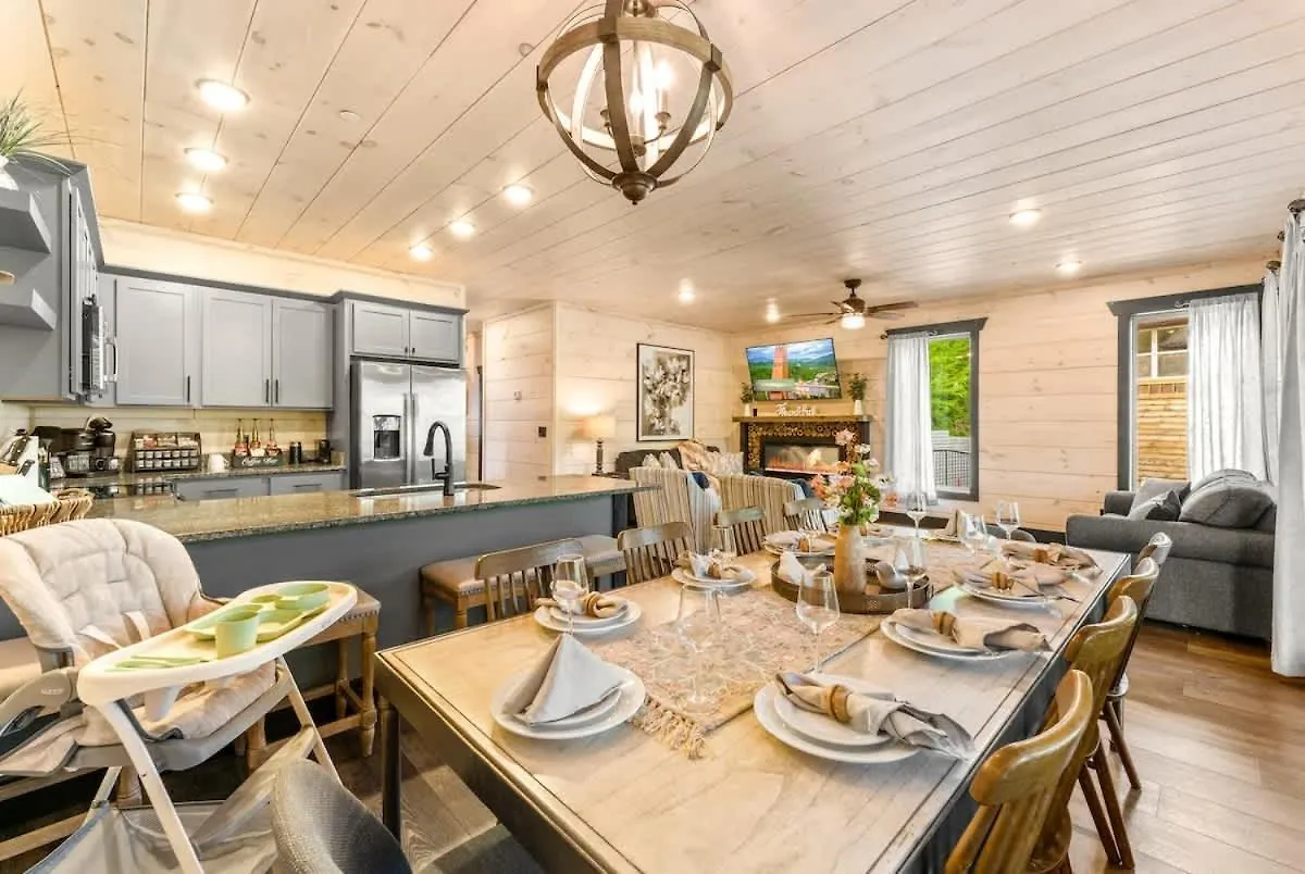 Ridgetop Hideaway