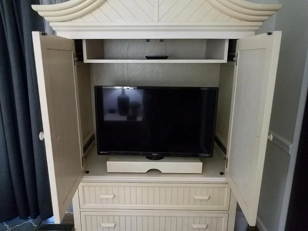 Right Off Parkway 2 Bedroom 2 Ba Full Kitchen Wifi