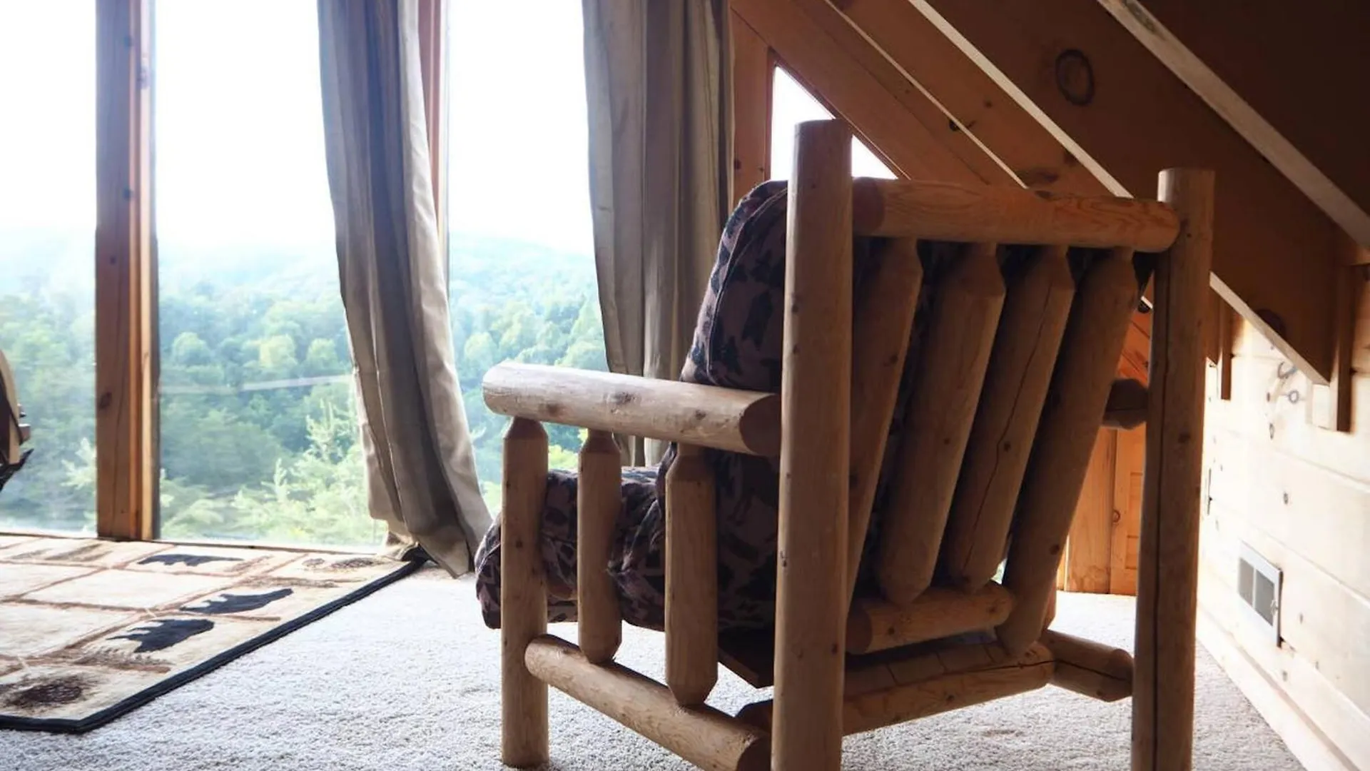 Peek-a-view*romantic Swing Mountnview Hottub 비둘기 포지