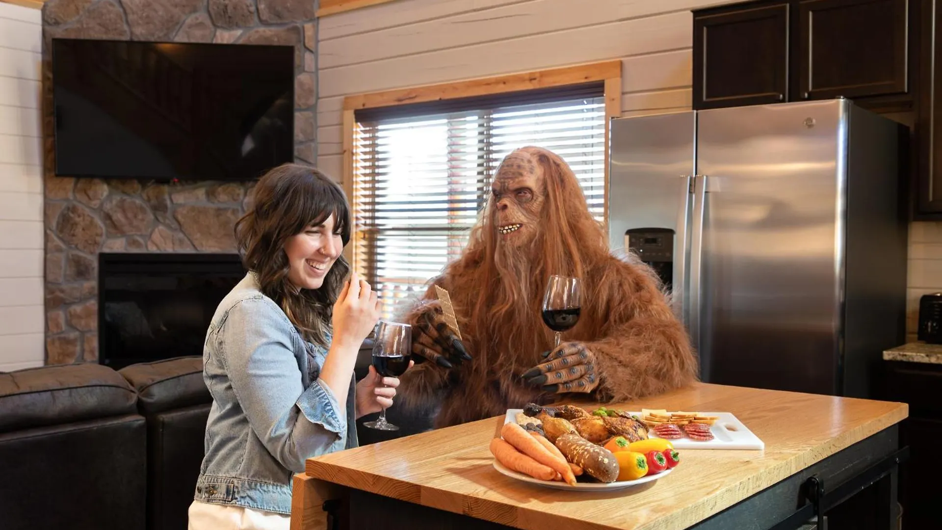 Sasquatch Splash Premier Private Pool With Hot Tub, Mtn Views, Arcade Games, Excellent Location Pigeon Forge