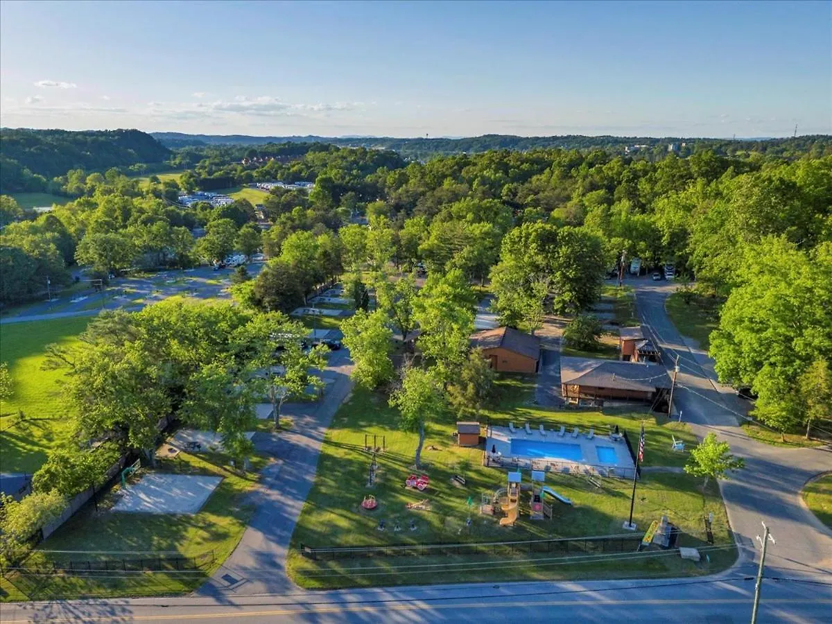 Rustic With Mountain Views And Parking Pigeon Forge
