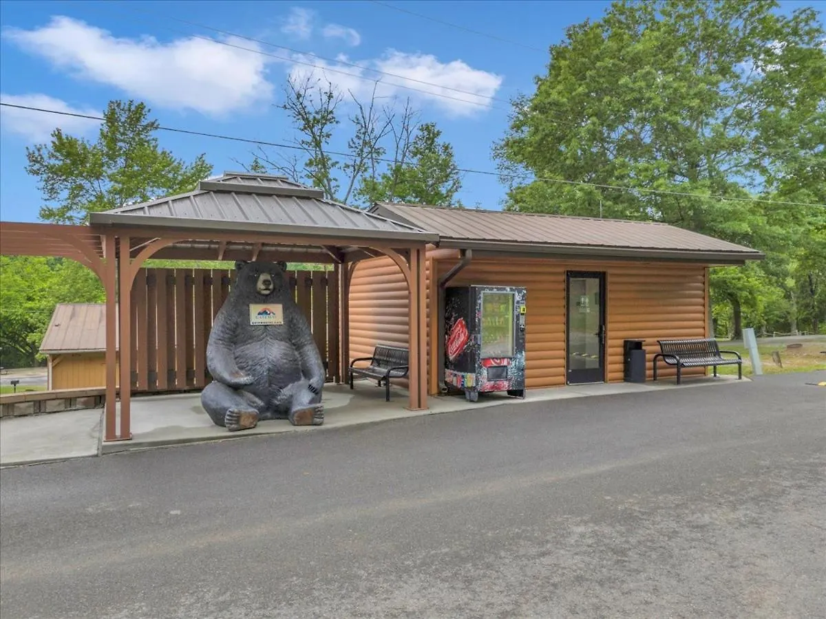Rustic With Mountain Views And Parking Alpesi faház *