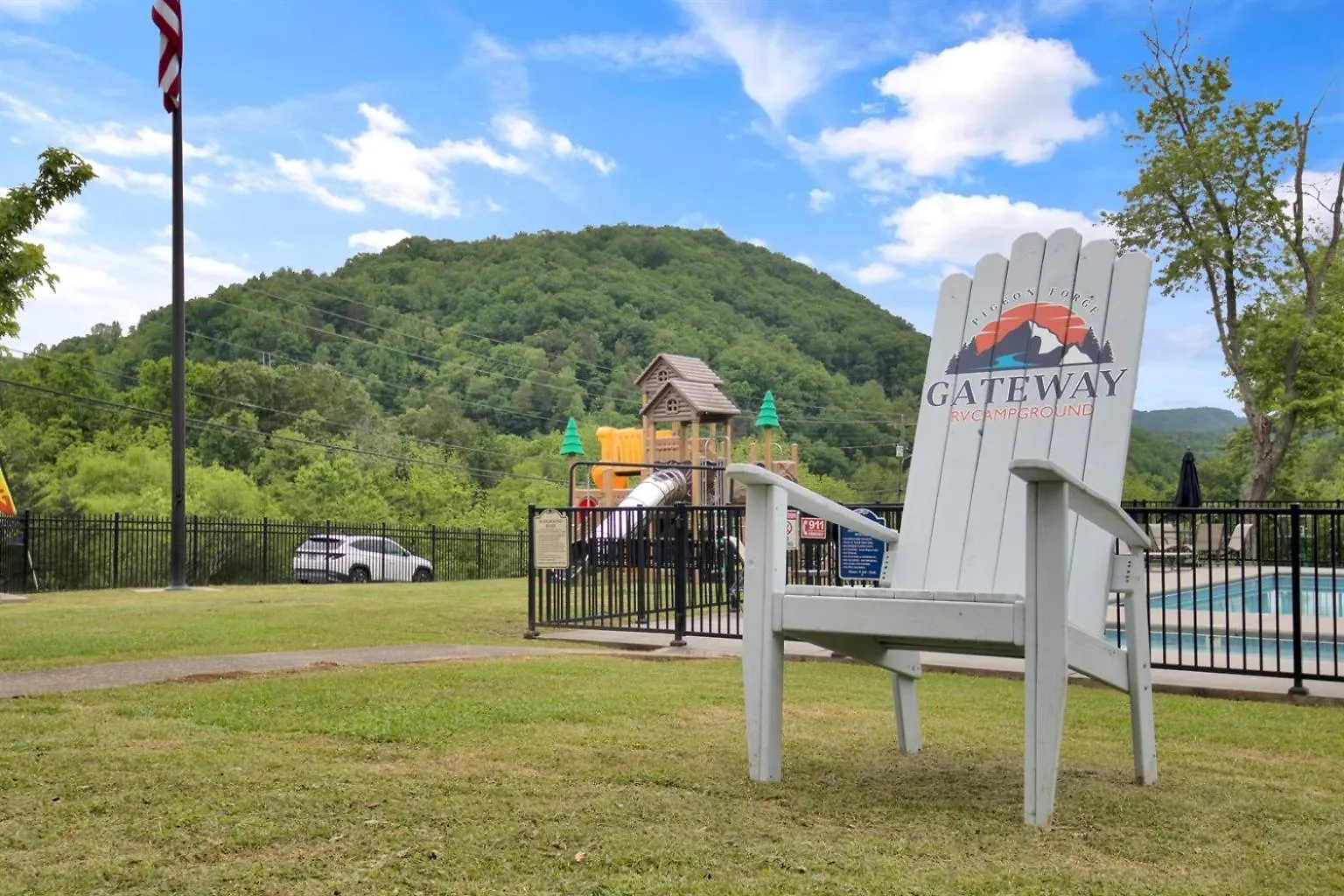 Alpesi faház Rustic With Mountain Views And Parking Pigeon Forge