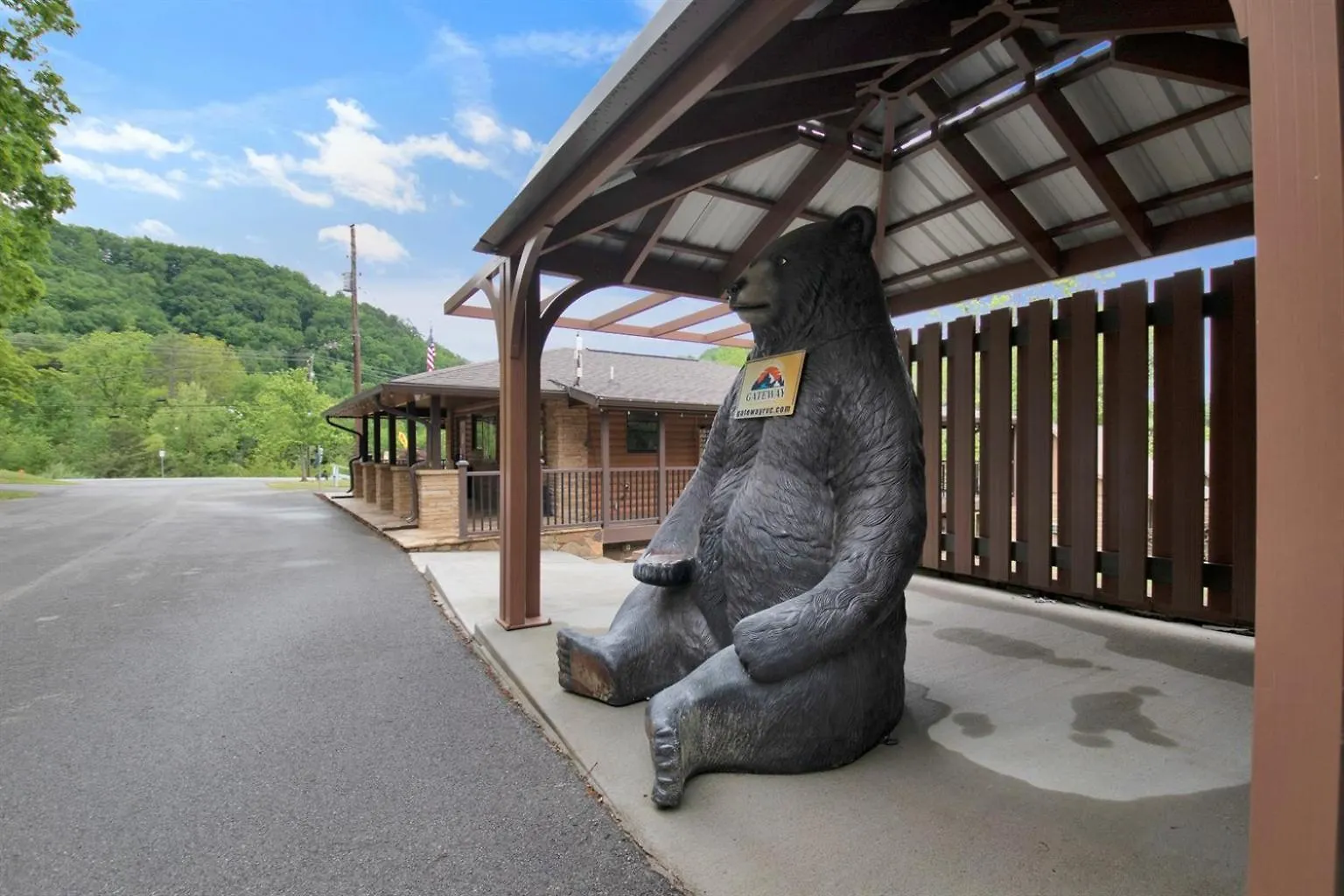 Rustic Getaway * Pigeon Forge