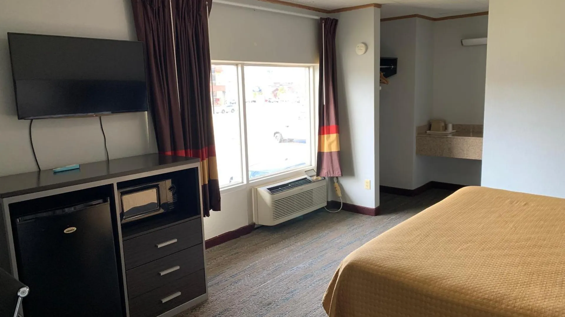 Hotel Parkway 2*