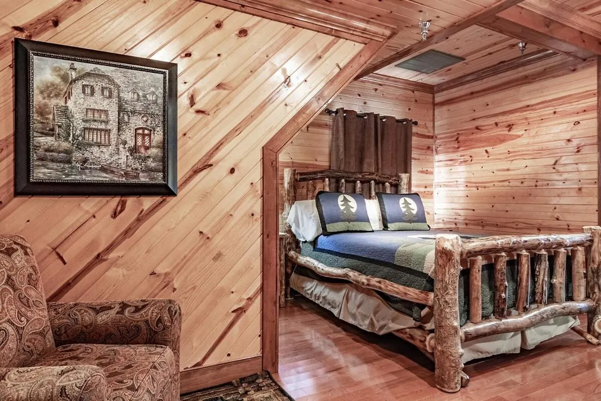Semesterbostad Summer Getaway W Grill Hot Tub & Pool *