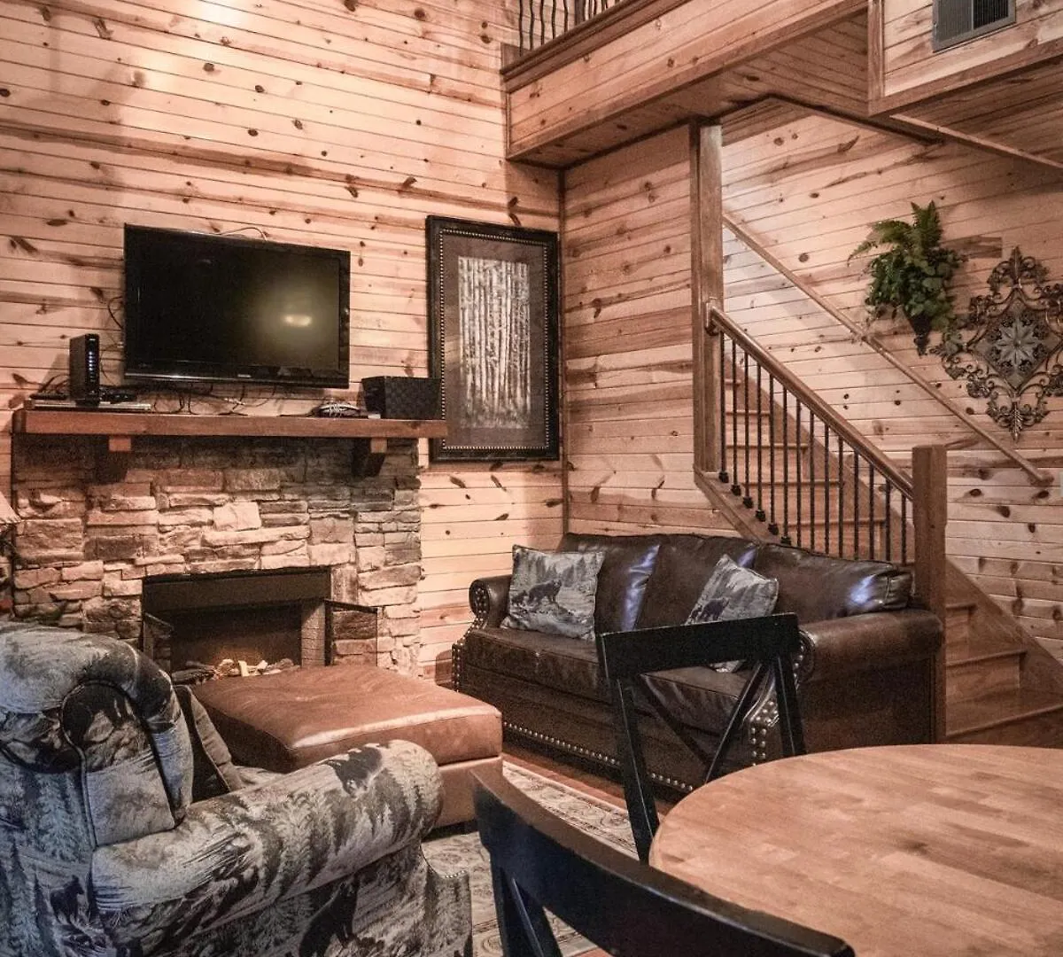 Summer Getaway W Grill Hot Tub & Pool Semesterbostad