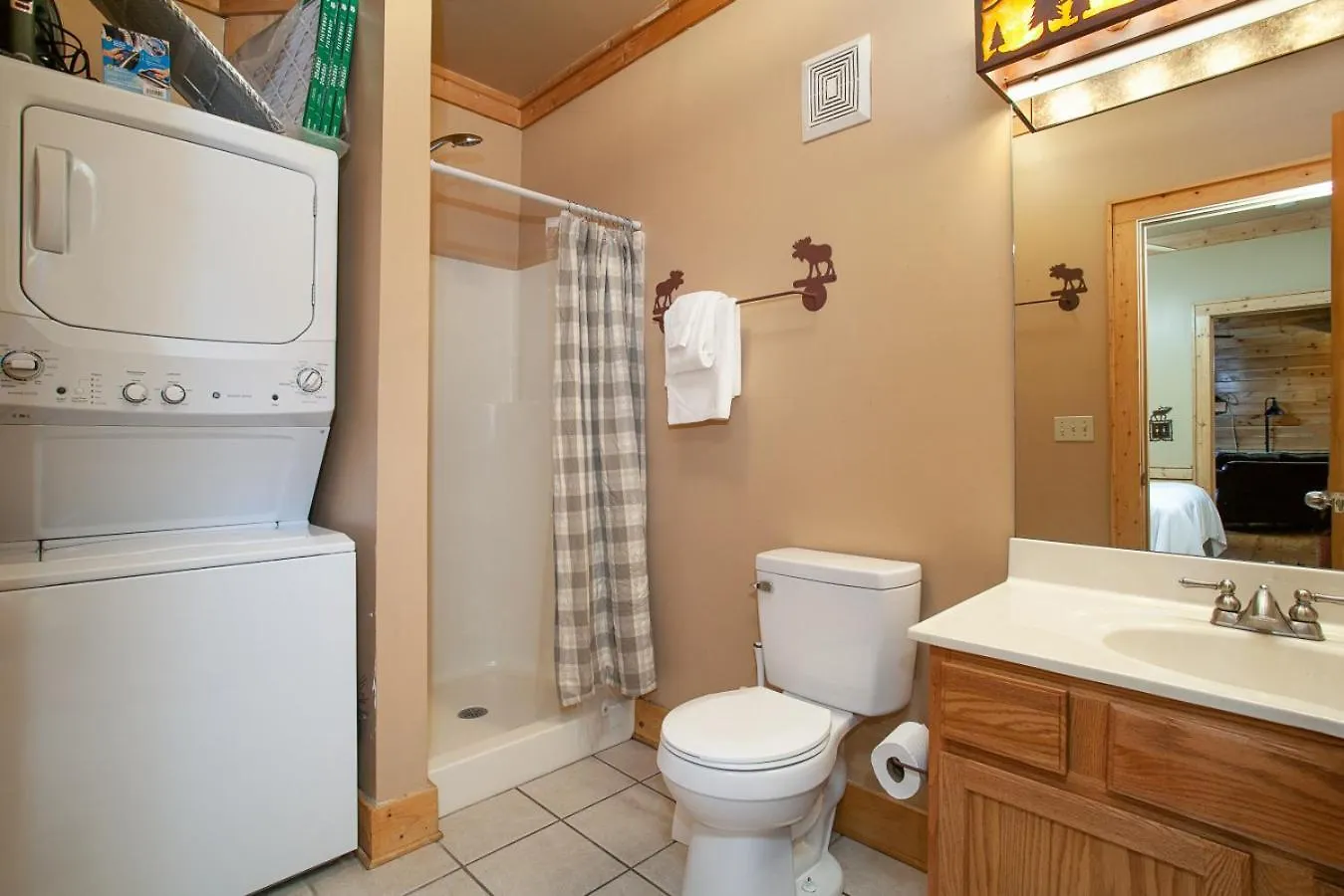 Holiday home Enchanted Mountain Escape: Hot Tub, Grill, Games! *