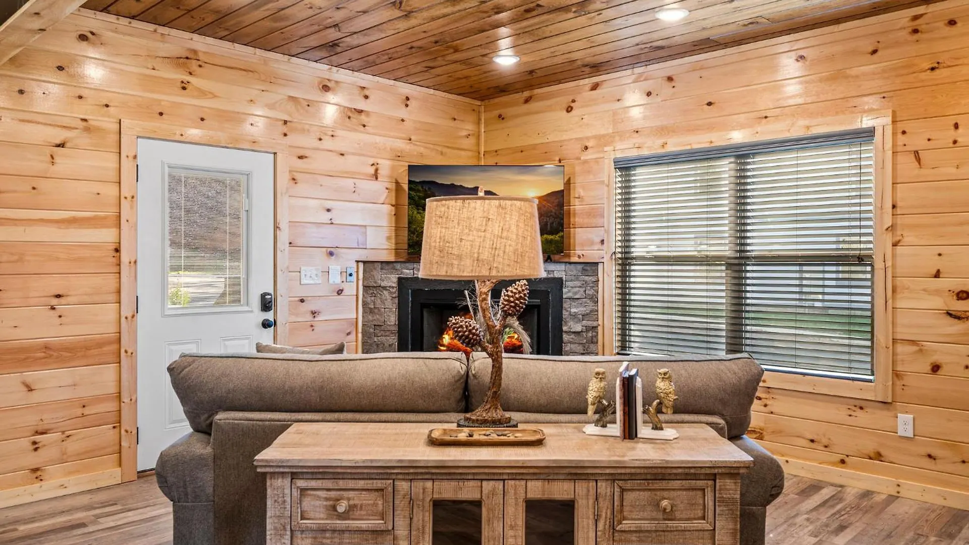 Rustic Modern Mountain By Avada * Pigeon Forge