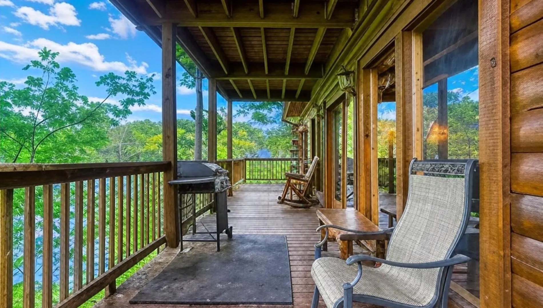 Big Bear Retreat- Game Room, Hot Tub Sleeps 30 بيدجن فورج