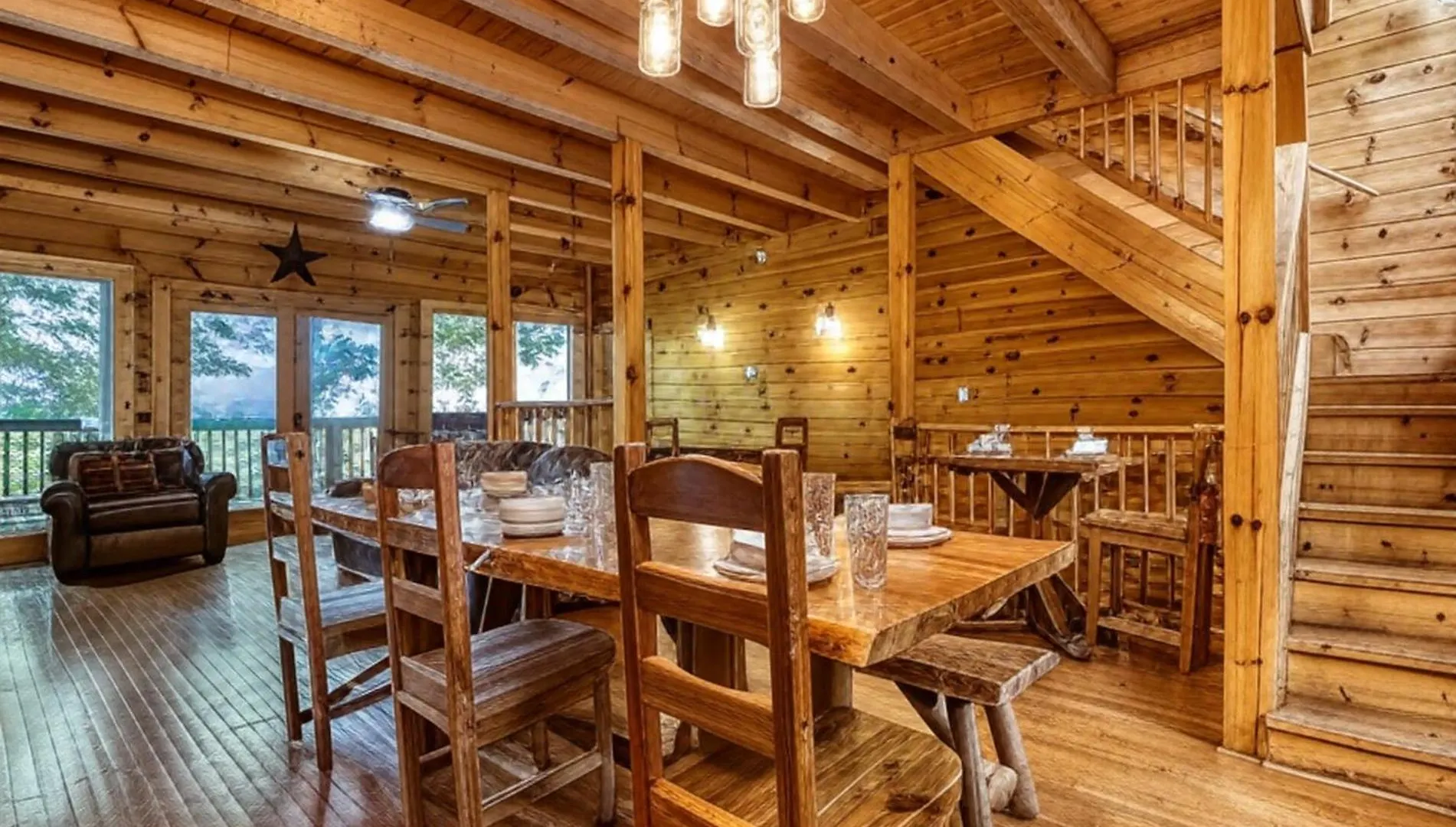 Big Bear Retreat- Game Room, Hot Tub Sleeps 30 بيت للعطل