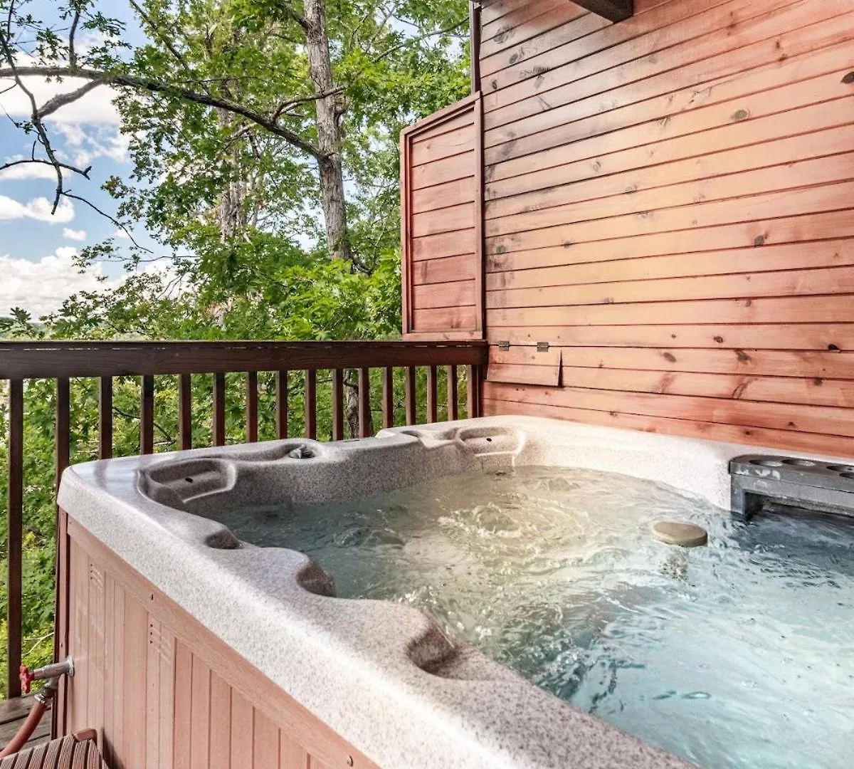 Cozy Haven Near Parkway W Hot Tub & Pool Prázdninový dům *