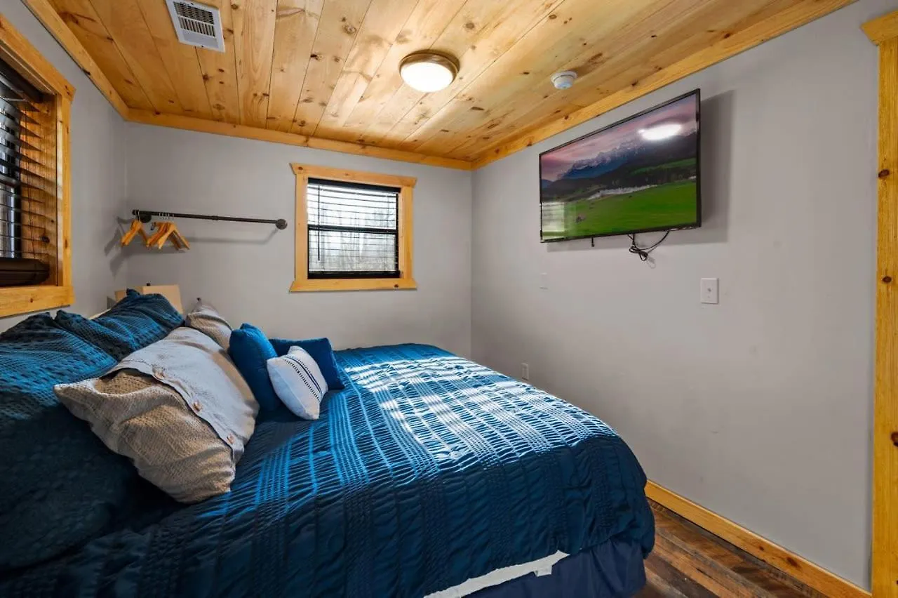 Peaceful Escape W Hot Tub Grill Pool Table Feriehus *