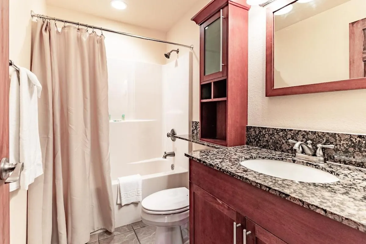 2br Cozy W View Jacuzzi & Pool Pigeon Forge