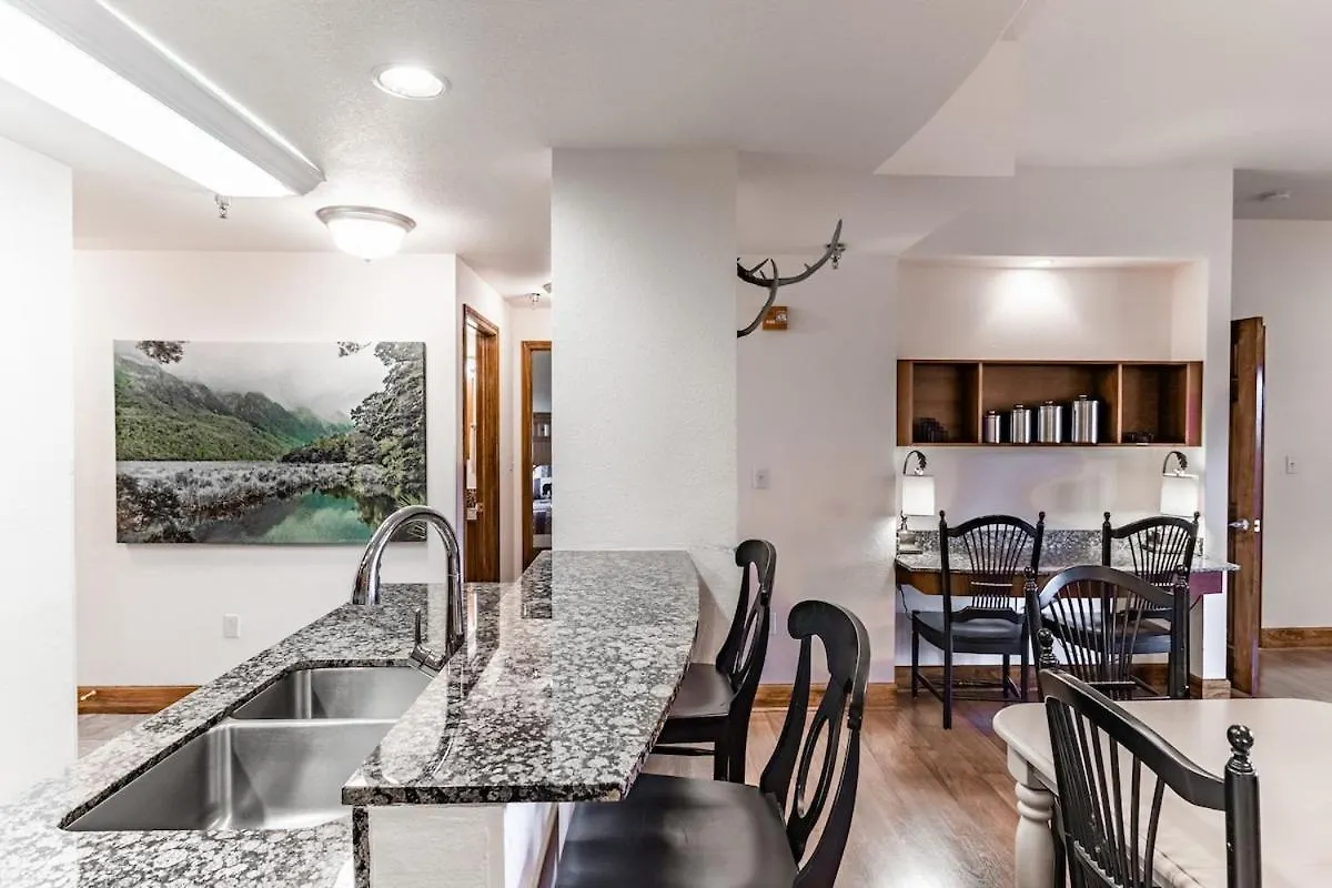 2br Cozy W View Jacuzzi & Pool Semesterbostad