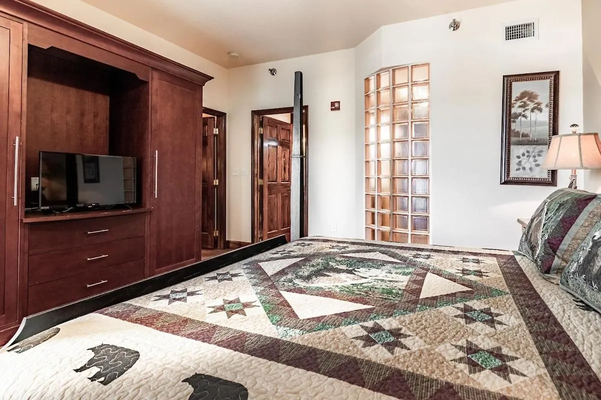 2br Cozy W View Jacuzzi & Pool Semesterbostad Pigeon Forge