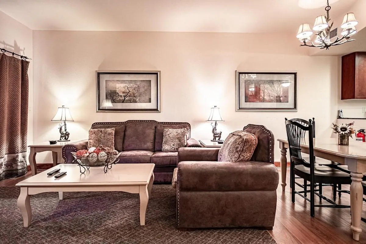 Semesterbostad 2br Cozy W View Jacuzzi & Pool Pigeon Forge