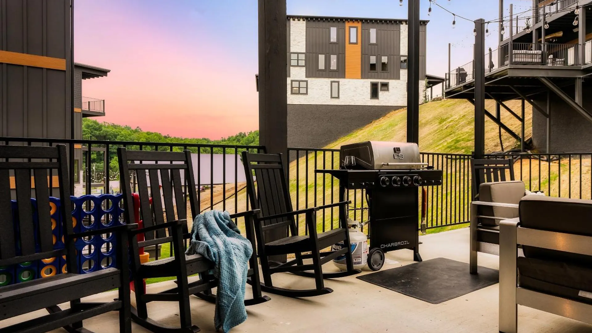 Large Sleeps Up To 66 Water Park Access *