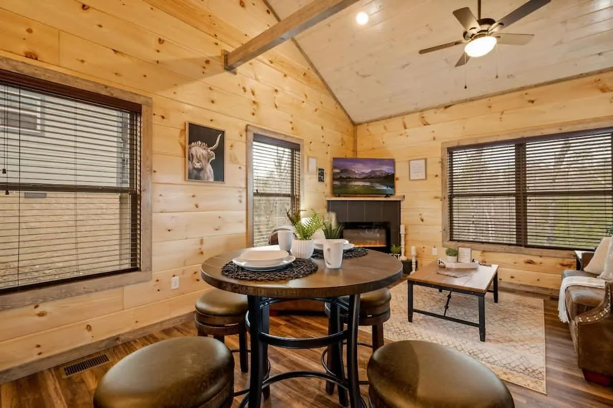 New Build Hot Tub Fireplace * Pigeon Forge