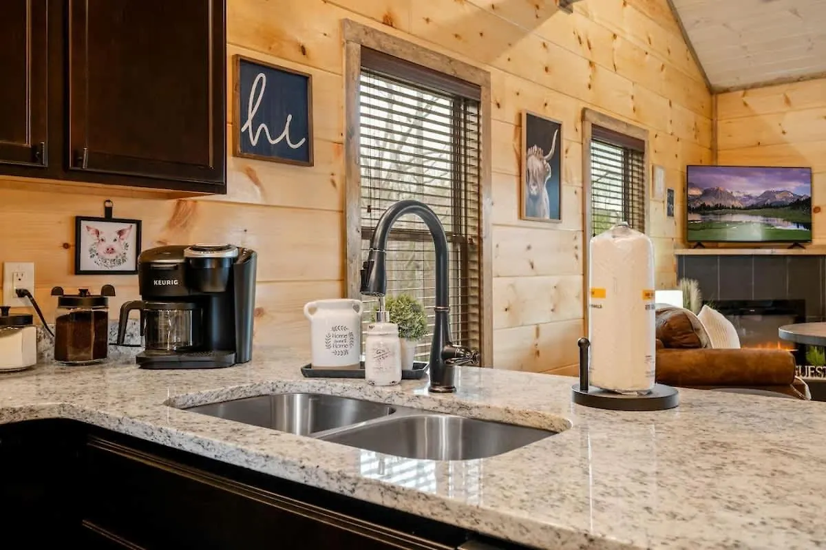 New Build Hot Tub Fireplace Pigeon Forge