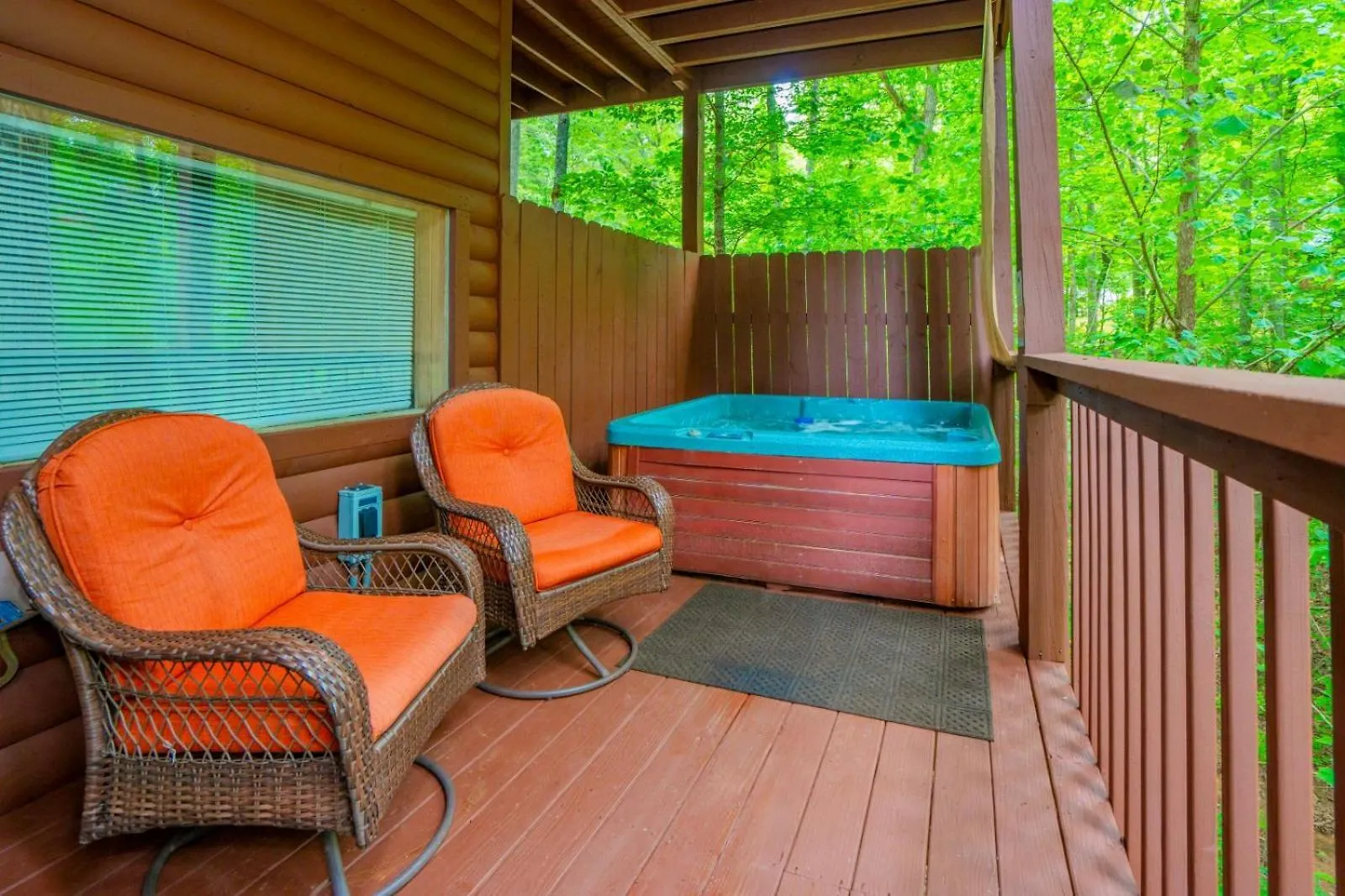 Lovers Paradise * Pigeon Forge
