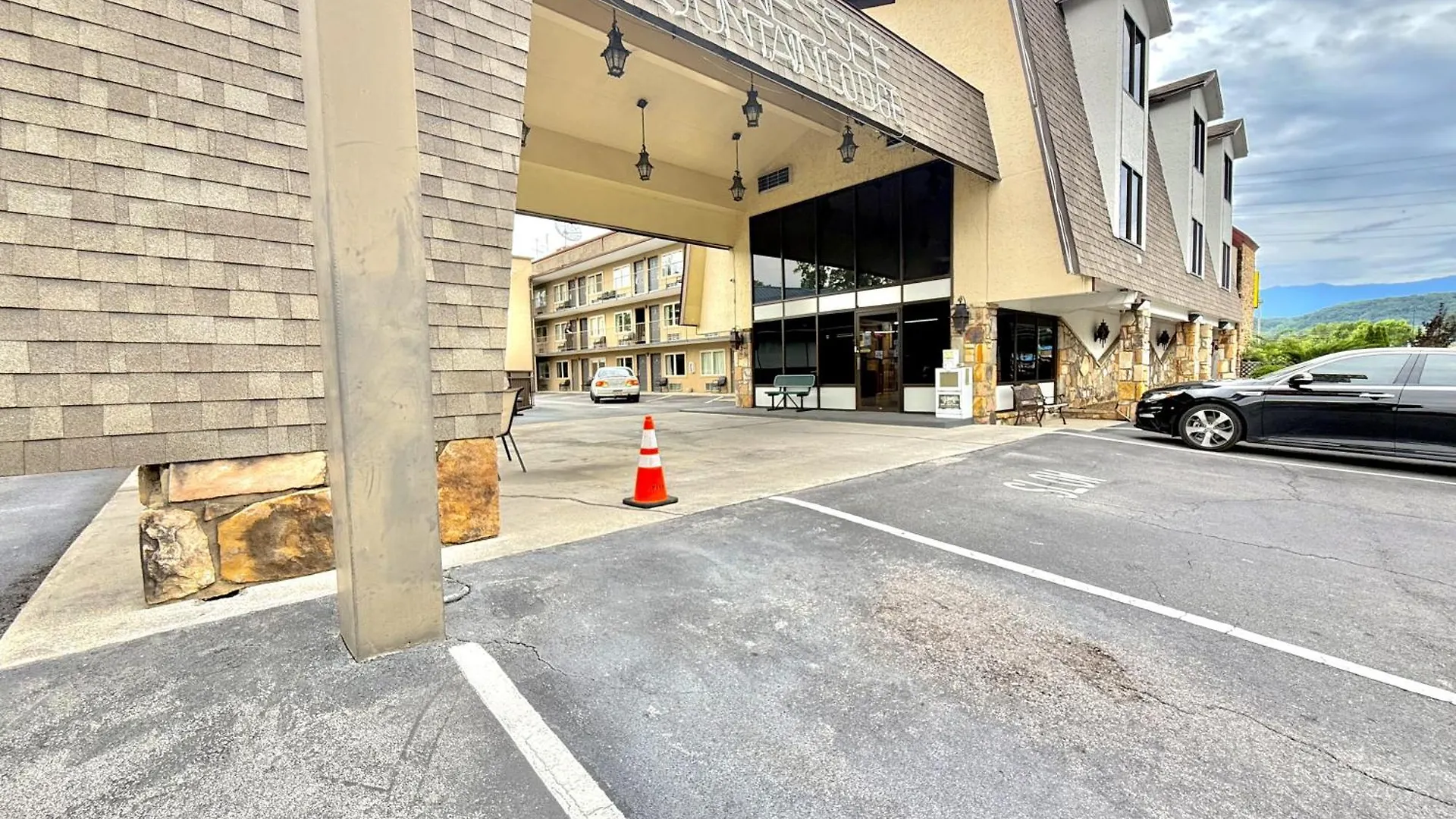 Tennessee Mountain Riverside By Oyo Hotel 5*