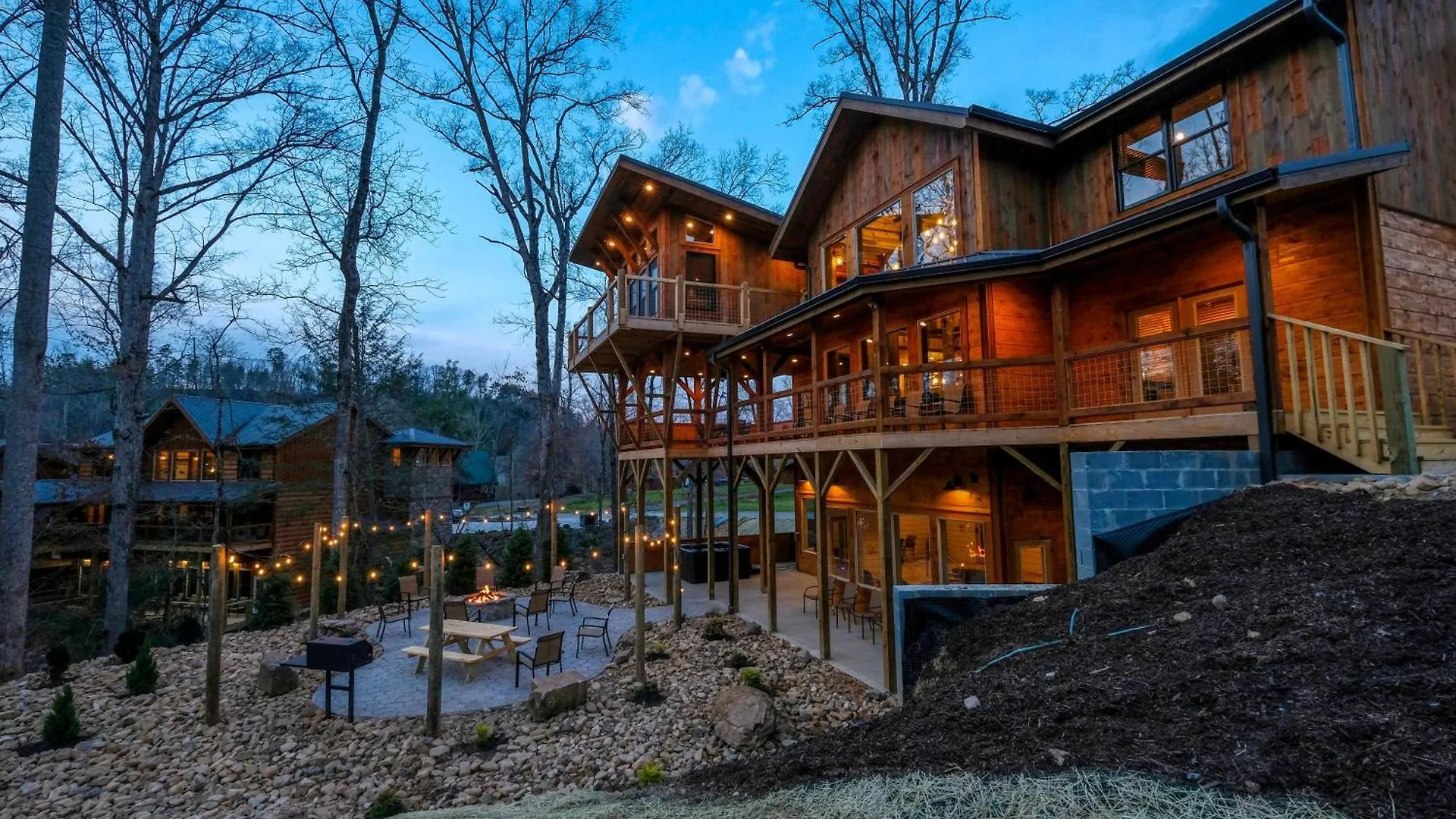 Glacier Falls Villa *