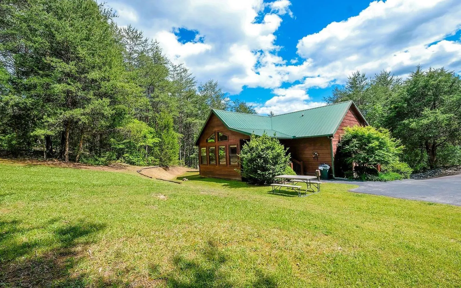 Dogwood Acres Pigeon Forge