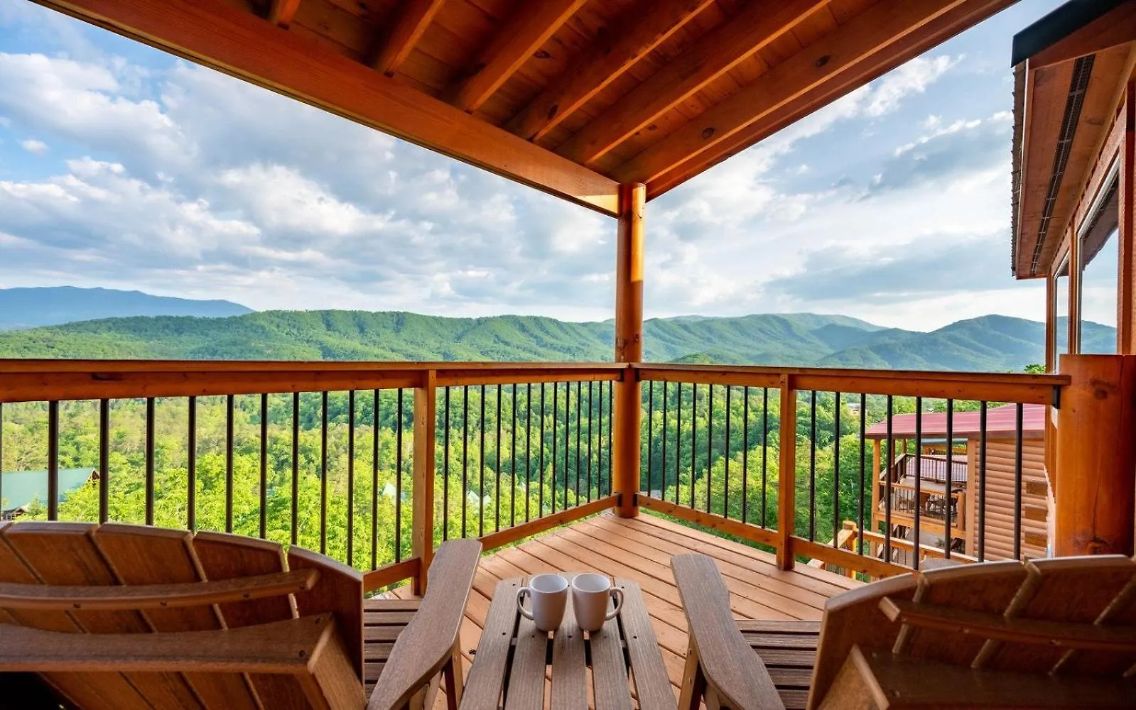 Grand Mountain View *