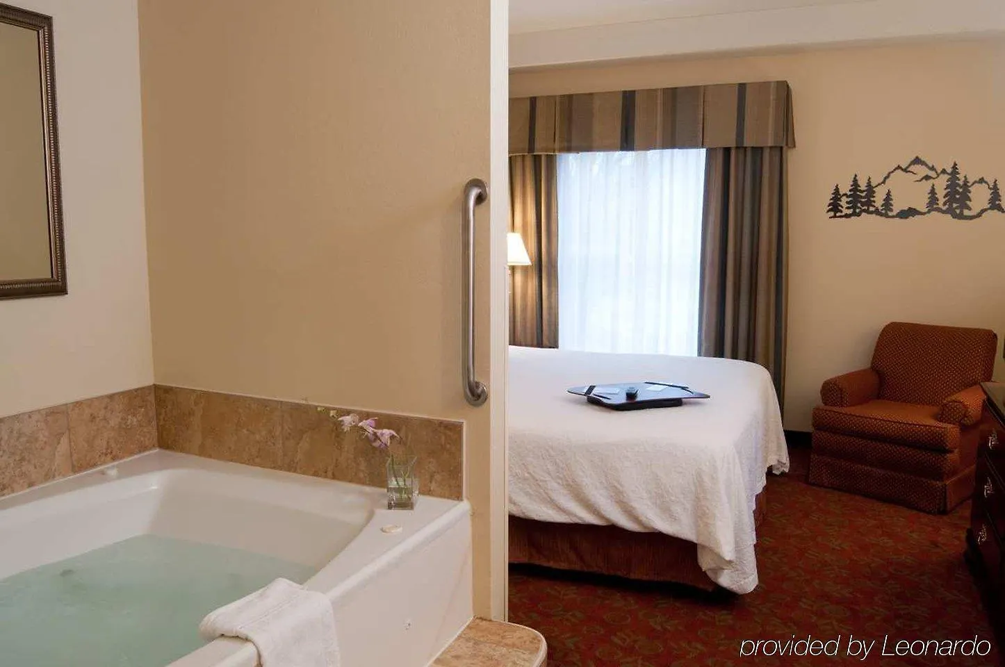 Hampton & On The Parkway Hotell
