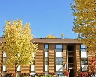 Oakmont Hotel