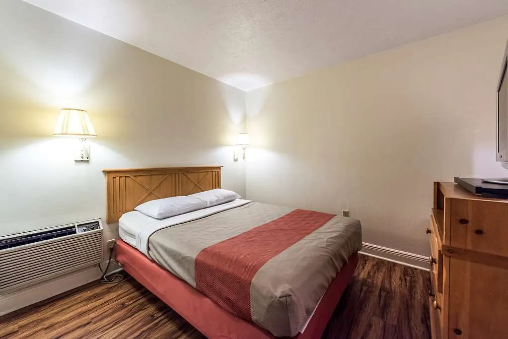Hotel Sleep & Downtown 2*