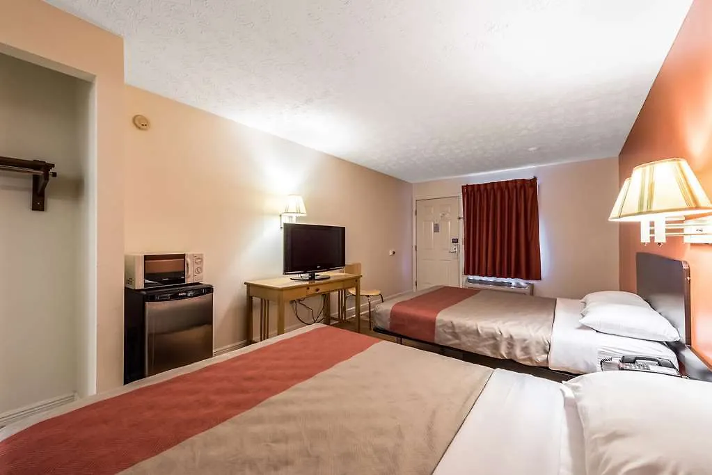 Sleep & Downtown Hotel 2*