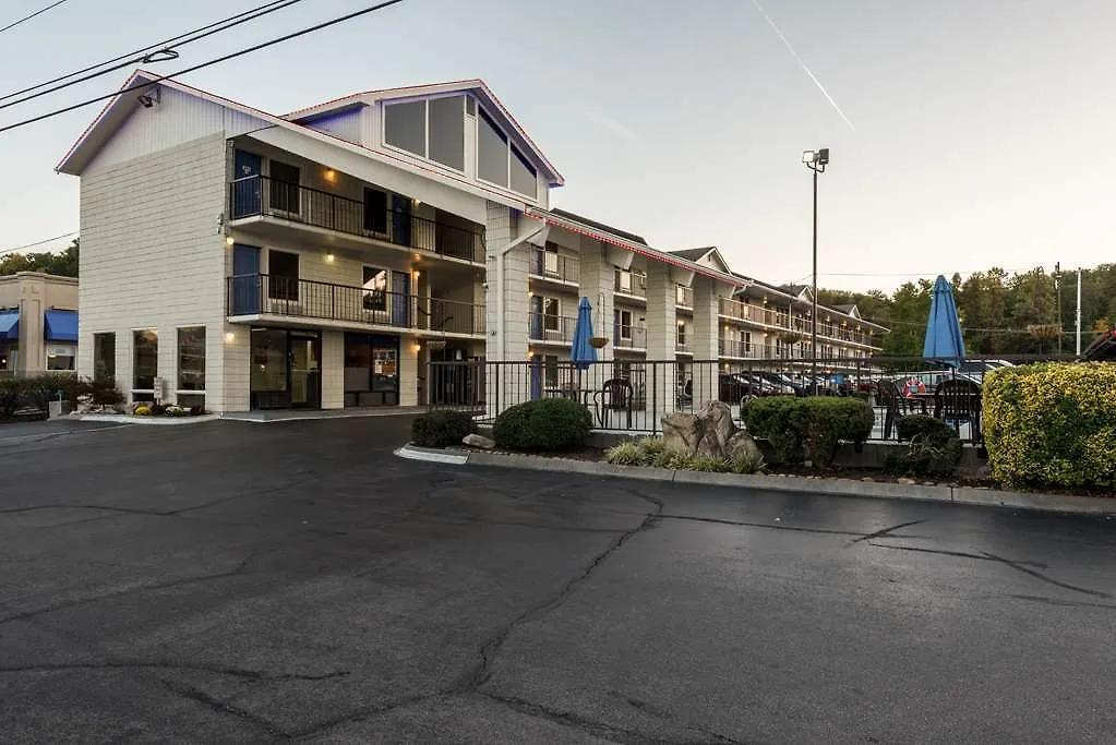 Sleep & Downtown Hotel Pigeon Forge