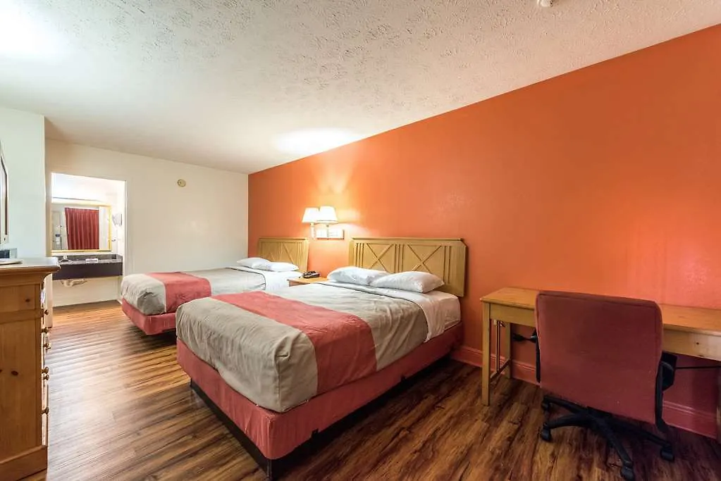 Sleep & Downtown Hotel