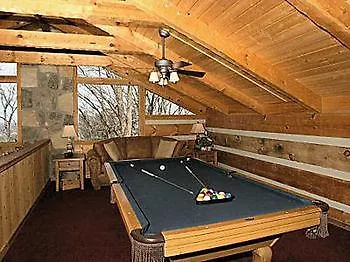Smoky Mountain Lodging * Pigeon Forge