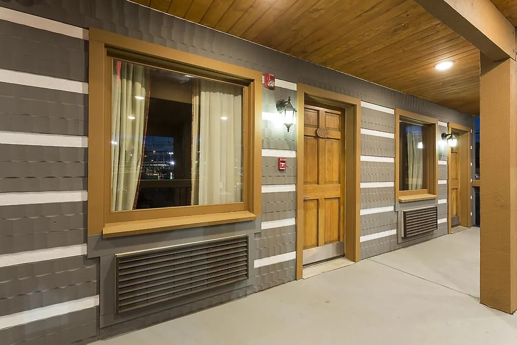Hotel Timbers 2*