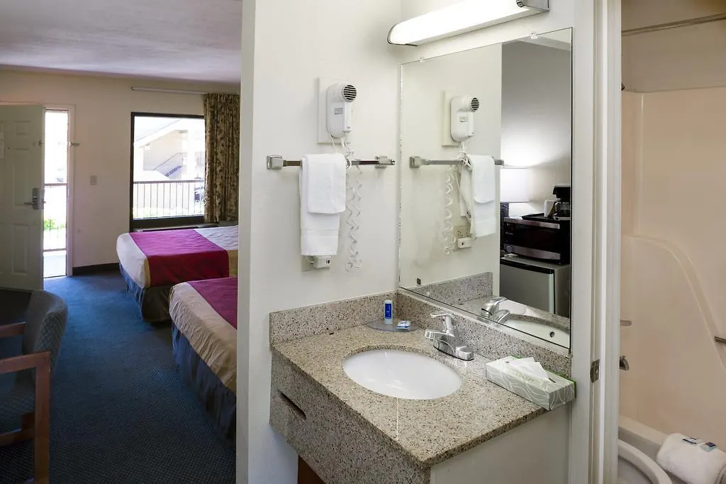 & Convention Center, An Ihg Hotel 4*