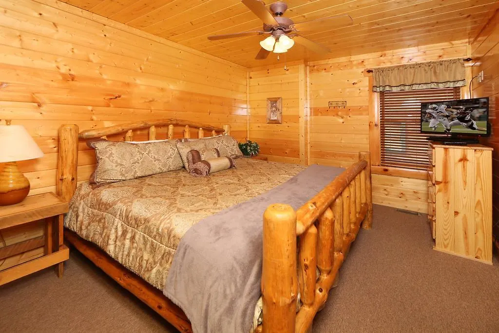 Rising Eagle - Eight Bedroom *