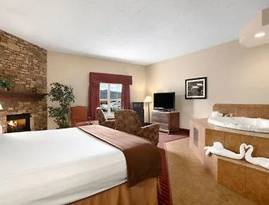 Hotel Ramada By Wyndham North 3*