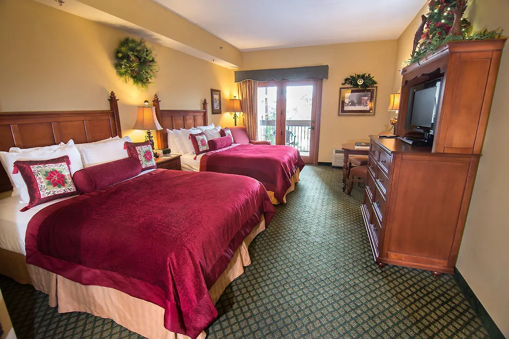 The At Christmas Place Hotel Pigeon Forge