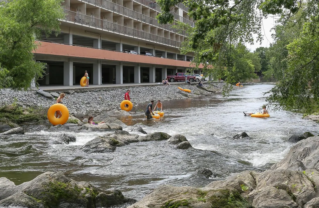Hotel Creekstone