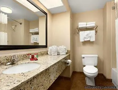 Ramada By Wyndham North Hotel