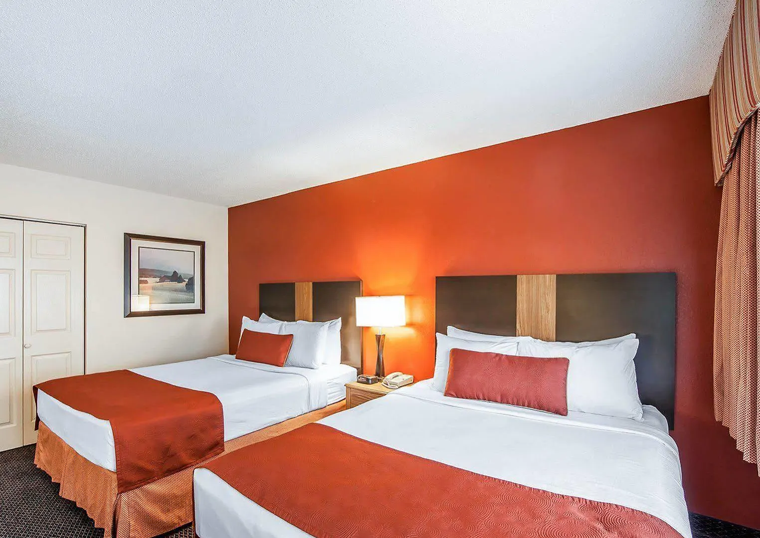 Leconte & Convention Center, Ascend Collection Hotell