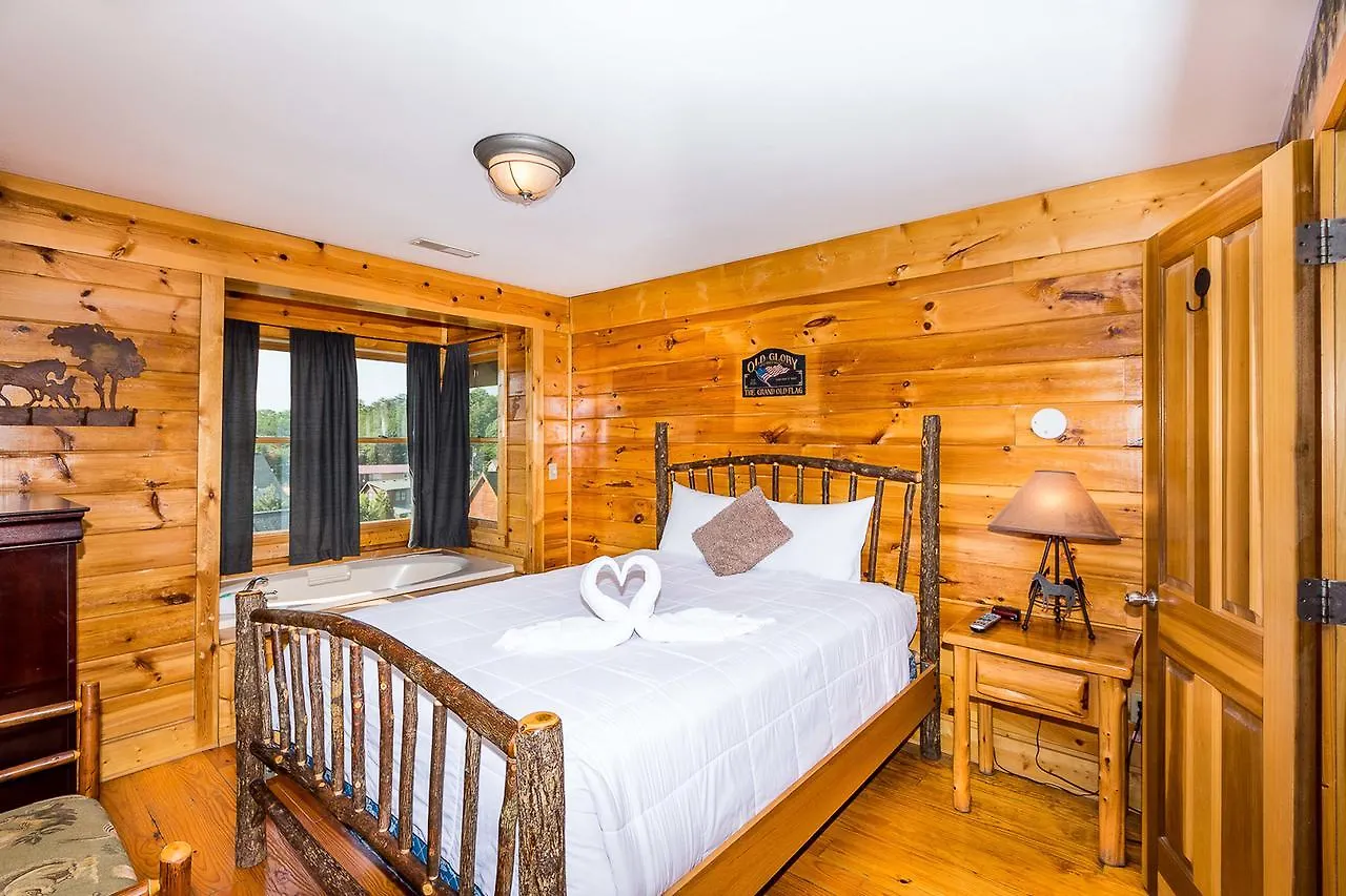 9 Bedroom Roscoe's Retreat By Hosteeva * Pigeon Forge
