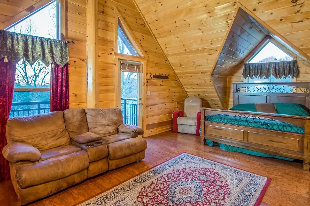 Moose Hollow Pigeon Forge